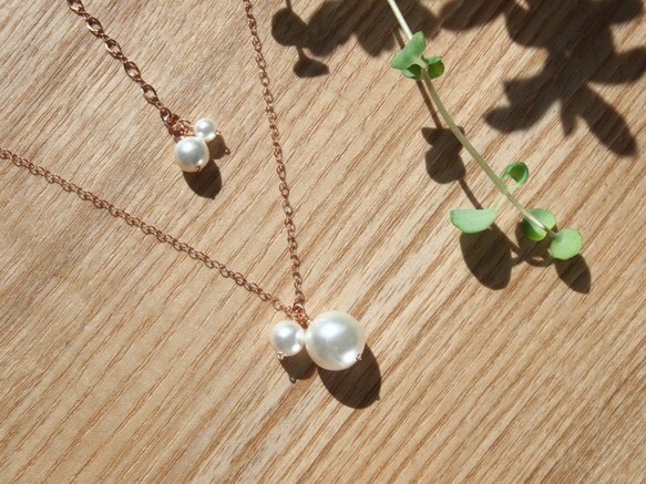 14kgf ローズゴールドの2粒・高品質クリスタルガラスパール（スワロパール）ネックレス