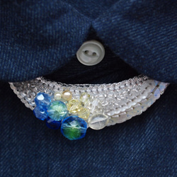刺繍ブローチ（4way）＋選べる耳飾りのセット　仏製スパンコールと青とレモン色　シルバー　三日月◆海のきらめき 3枚目の画像