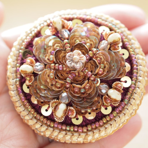 ビンテージ　刺しゅう百科　ゴールデンハンズ版 刺繍　手芸　洋書　古書アンティーク Amazon.co.jp: ビンテージ 刺しゅう百科 ゴールデンハンズ版