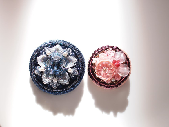刺繍ブローチ・帯留め　ビンテージビーズとフランス製スパンコール　花◆ピンクガーデン 5枚目の画像