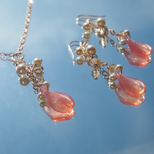 花&ピンクの輝き♡可憐【CHANEL】チャームネックレス 花しずくのネックレスチャームB 桜◇14kgfローズゴールド