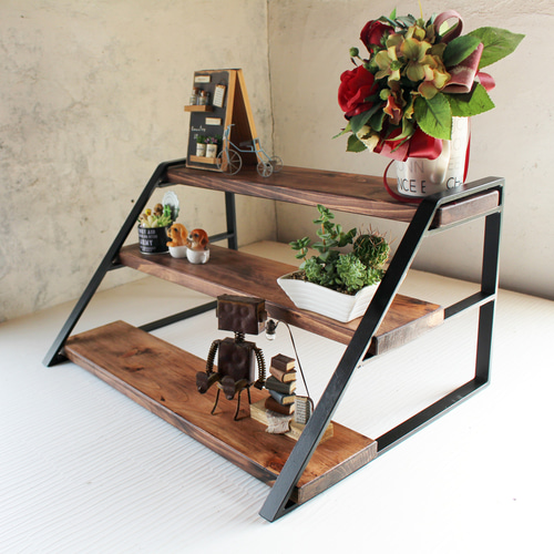 アイアン3段階段飾り棚 アイアン3段階段飾り棚【送料無料】 棚・シェルフ・ラック