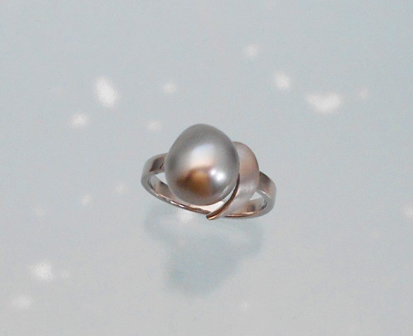 Moment of bloom C（花開くとき）