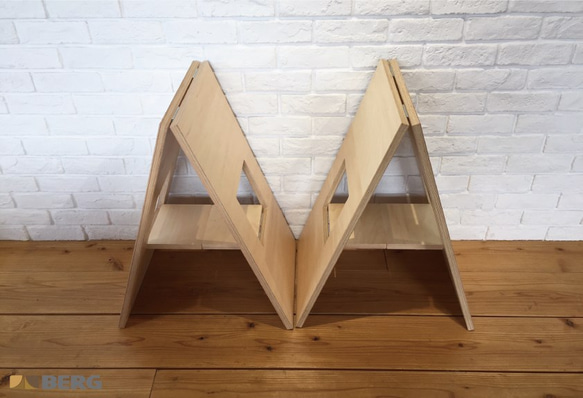 手軽に使えるテーブル脚+柔らかい木目の天板セット　テーブル　折りたたみ式　木製（シナ）　ナチュラル 4枚目の画像