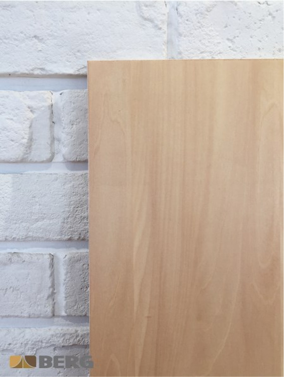 手軽に使えるテーブル脚+柔らかい木目の天板セット　テーブル　折りたたみ式　木製（シナ）　ナチュラル 3枚目の画像
