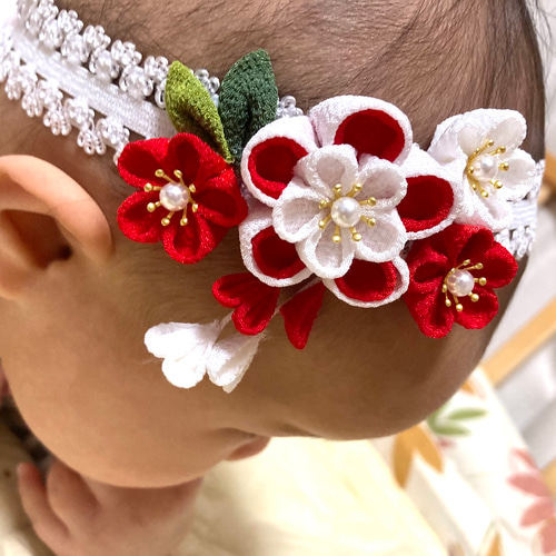 つまみ細工 髪飾り ベビーヘアバンド 紅白 お宮参り お食い初め 初節句