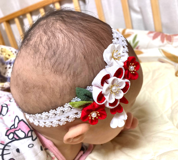 つまみ細工　髪飾り　ベビーヘアバンド  紅白　お宮参り　お食い初め　初節句 4枚目の画像