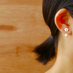 お花プチパール pierce/earring　-White- 3枚目の画像