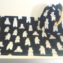 ランチョンマット&コップ袋　シロクマの王さまブラック 1枚目の画像