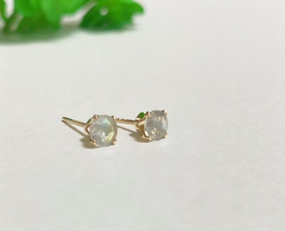 14kgf☆プチjewelピアス・ラブラドライト 2枚目の画像