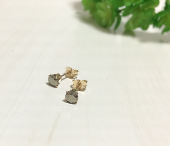 14kgf☆プチjewelピアス・パイライト 2枚目の画像