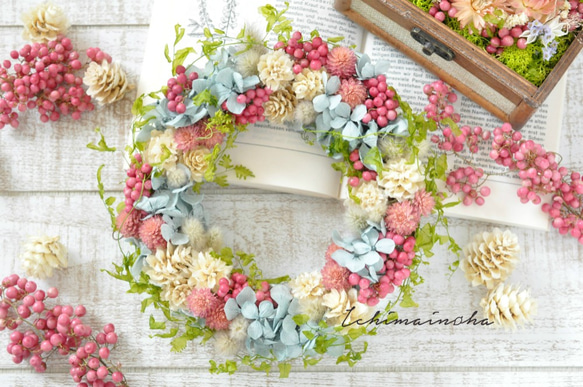 ✽母の日におすすめ✽爽やかブルーのあじさい✽大人のメルヘンリース【fairy tale wreath　M size】 1枚目の画像