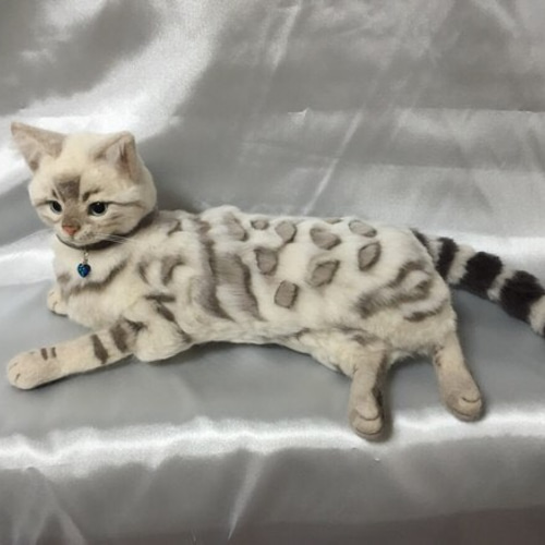 ベンガル猫作品 実物大② きりのみりい 羊毛フェルト | 羊毛