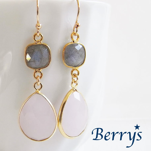 Berry's】ピンクカルセドニー ラブラドライト 枠付き天然石ピアス