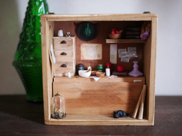 木盒·Fundasy“藥店與招牌” 第1張的照片