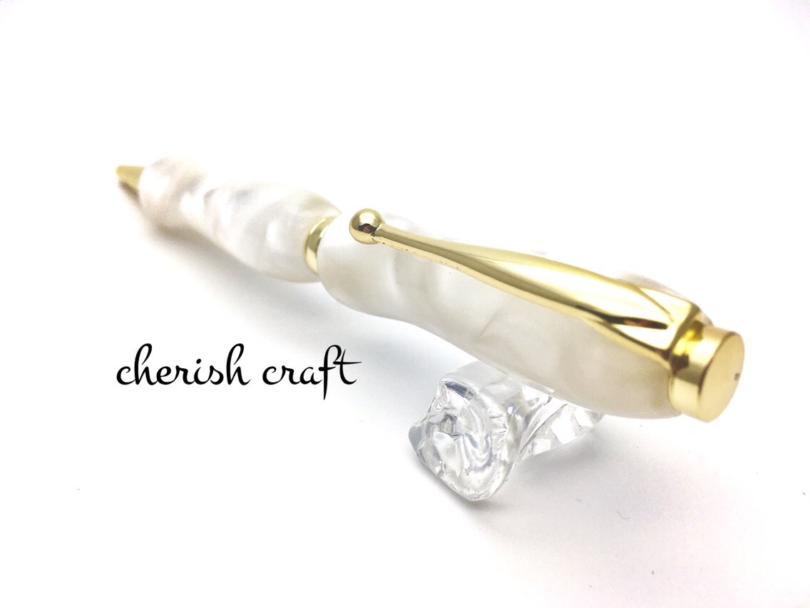 手作りボールペン♪大切な方へのプレゼントやギフトにオススメ☆Stylishパールホワイト☆【送料無料】