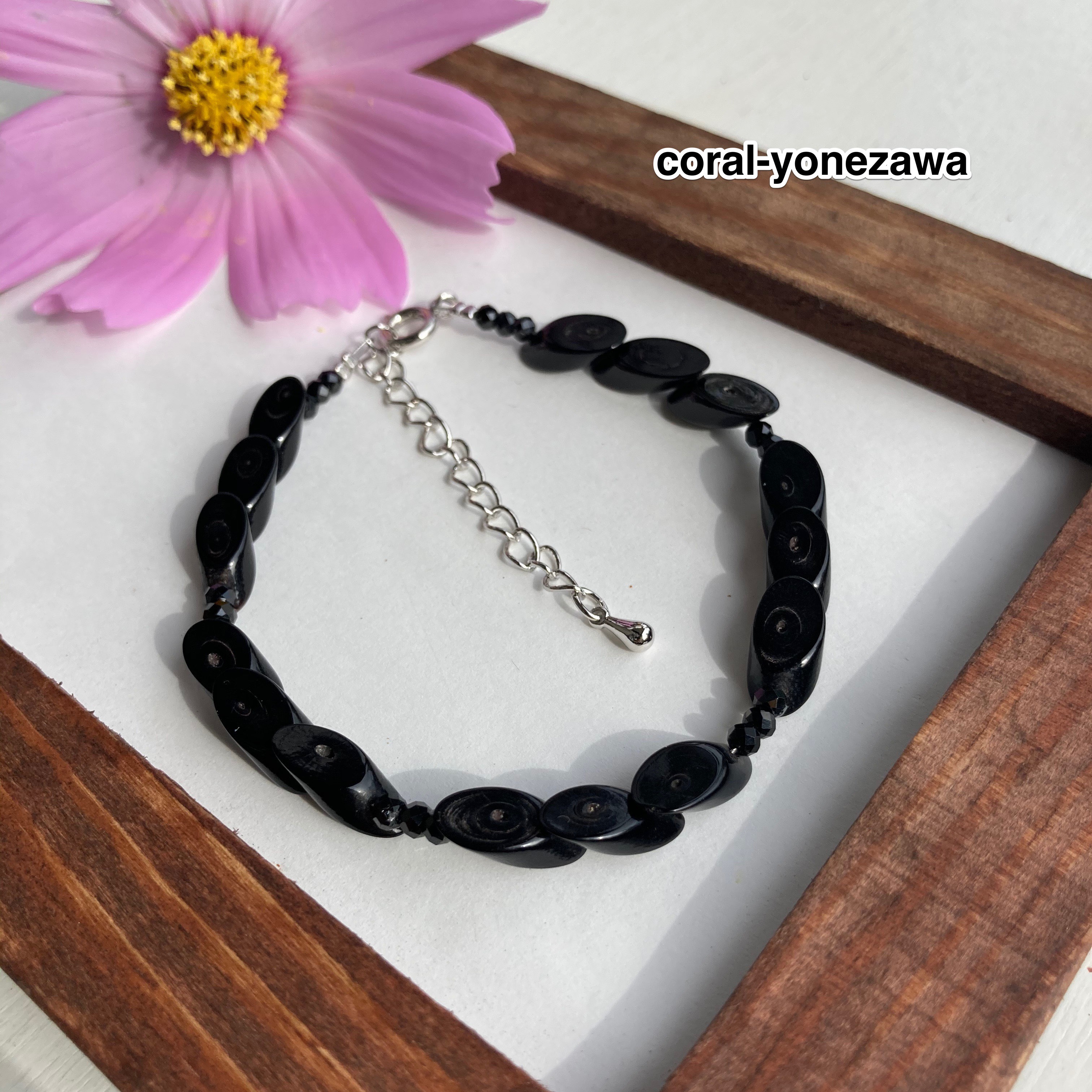 白藤。244世界にひとつだけ！黒珊瑚(ブラックコーラル)瑪瑙のブレスレット 白藤様専用。244世界にひとつだけ！黒珊瑚(ブラックコーラル