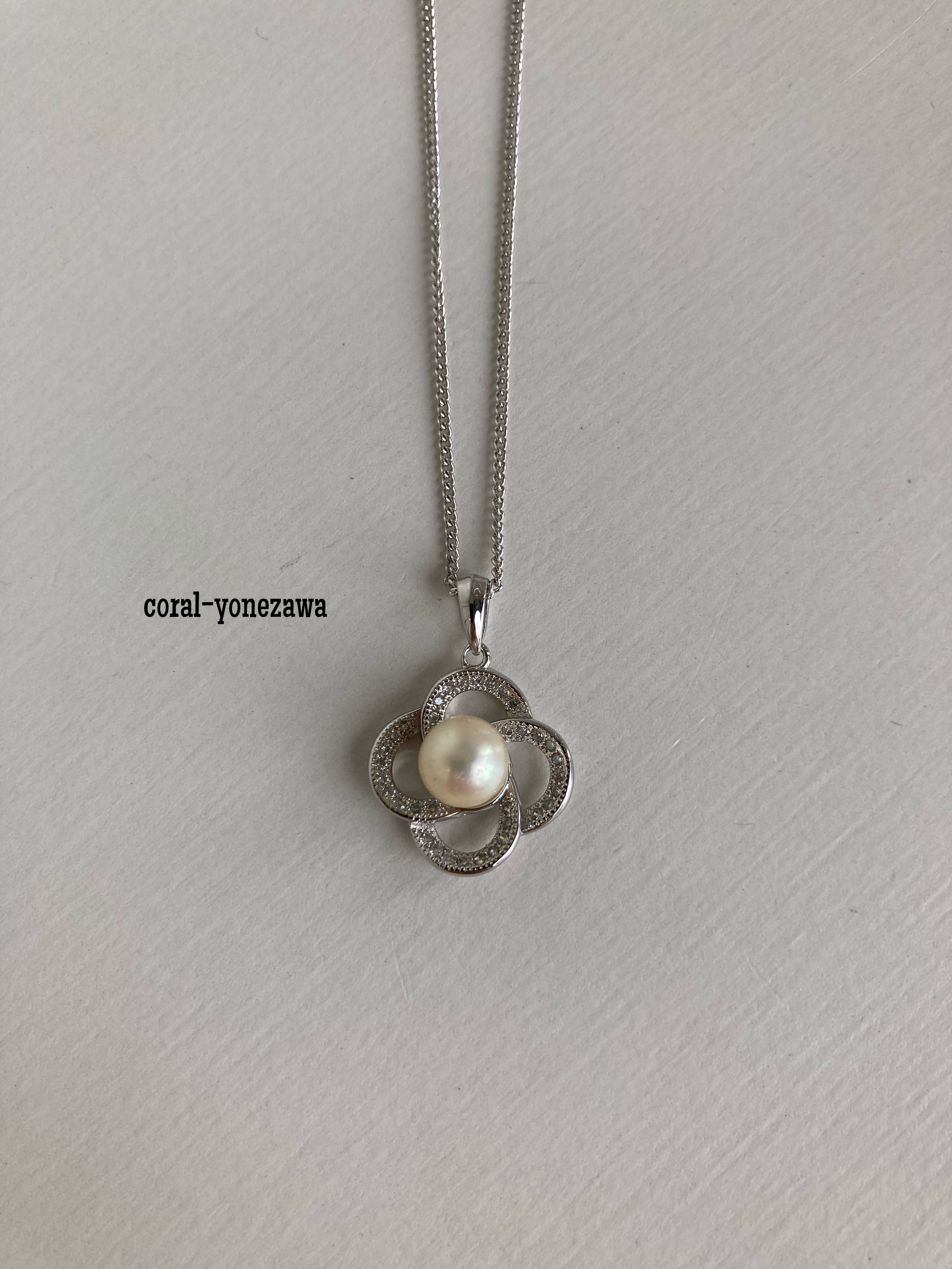 本真珠ペンダントsv.しっくなフラワーフォルム