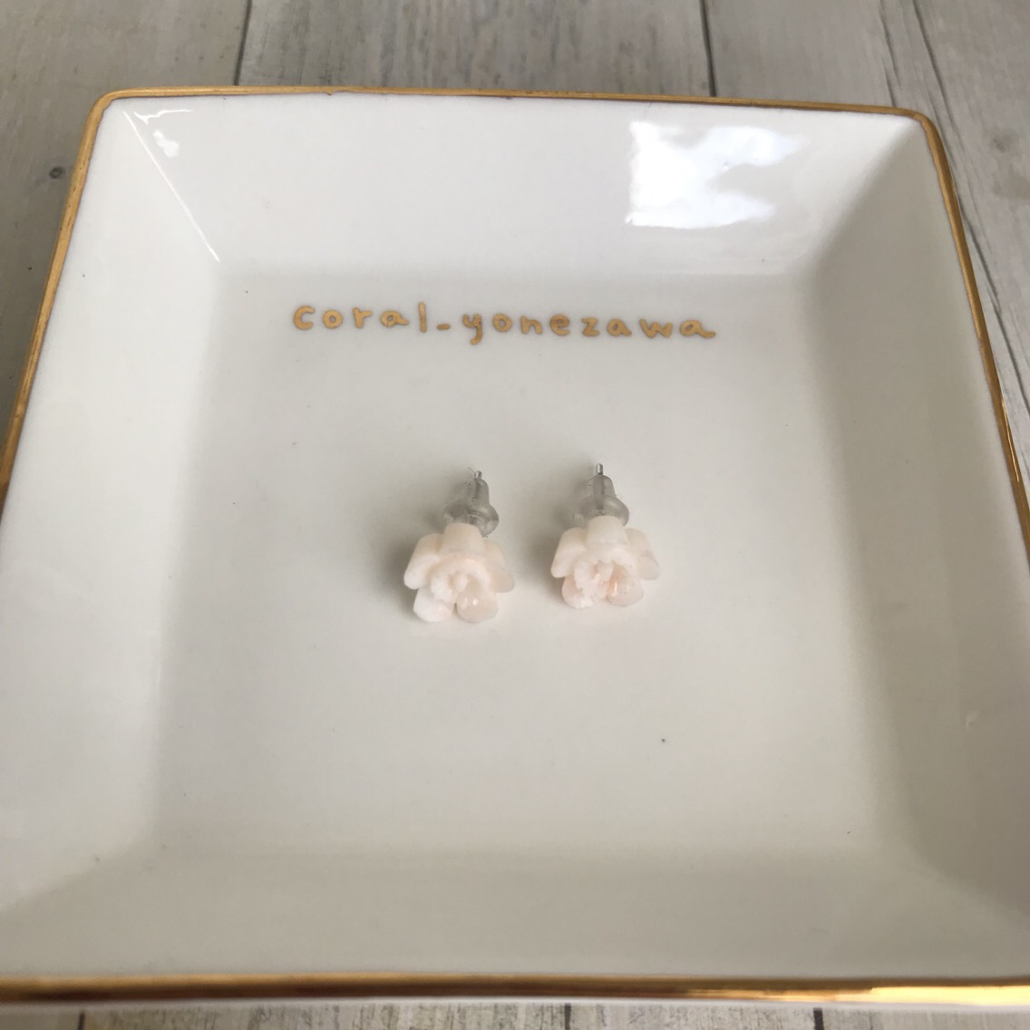 お花が咲きました.「ピアス」