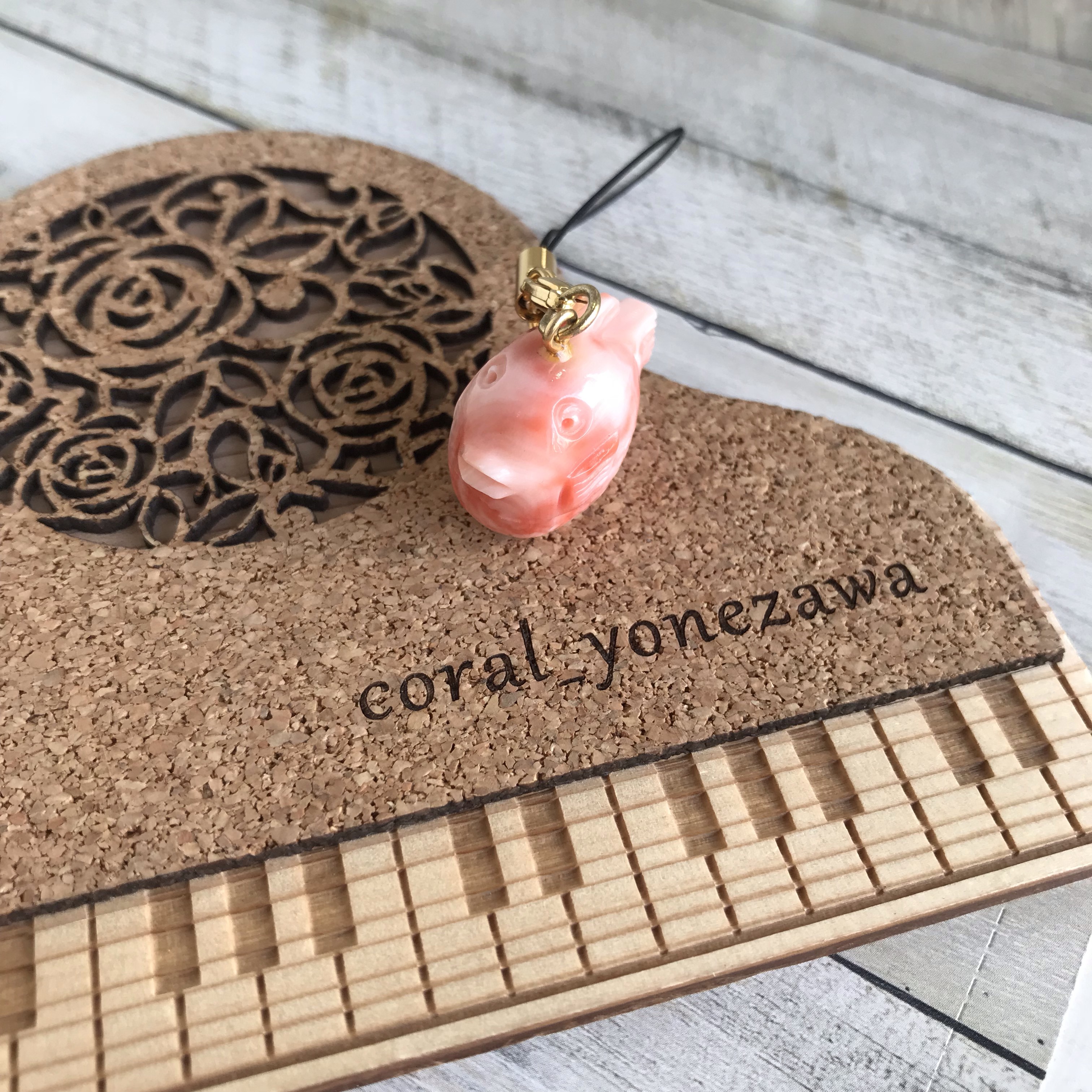 coral.ストラップ.ふぐがきた。