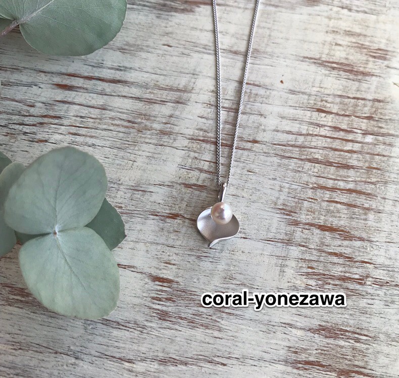 本真珠ペンダント《シンプルなスタイリングに.シンプルなペンダント》