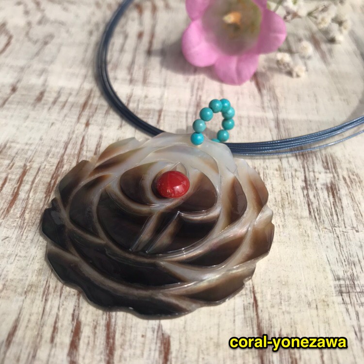 10連ブルー系色ネックレス.サマーバージョン！【蝶貝.赤珊瑚.ターコイズ】