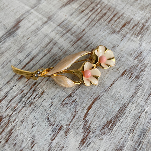 長期持ち越し品の珊瑚ブローチ ブローチ Mindchiechie 通販 9821954