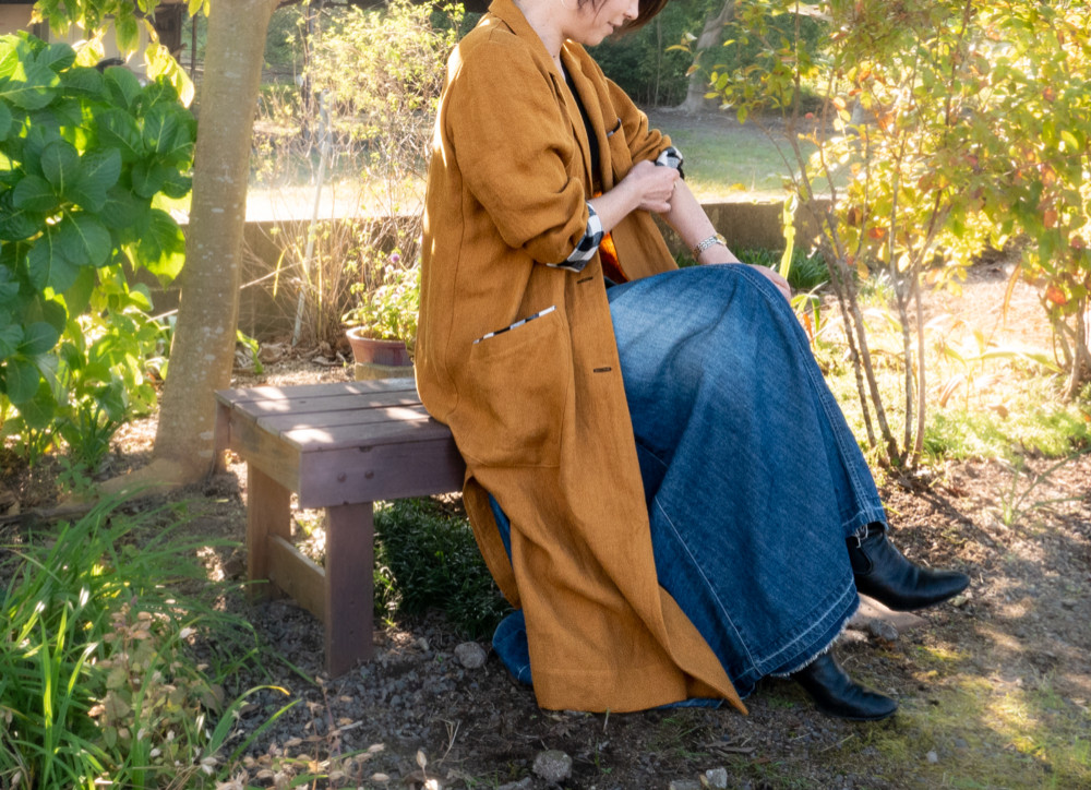 くったり柔らかリネンのロングコート【膝下丈・ゴールドブラウンｘブロックチェック・M・一枚仕立て】