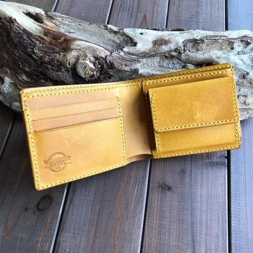 イタリアンレザーを使用した黄色の二つ折り財布 二つ折り財布 HAKODATE