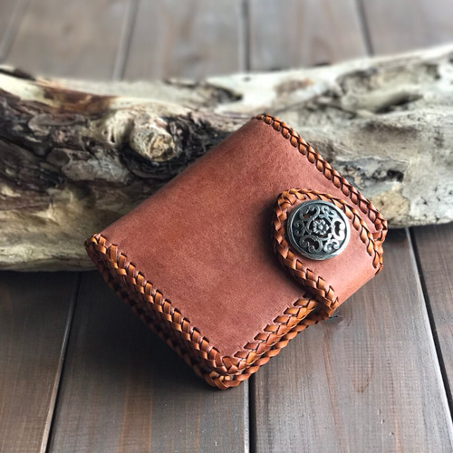 ハーマンオークレザー 二つ折り財布 コンチョ付き 二つ折り財布