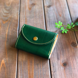 イタリアンレザーを使った緑色の三つ折り財布 2枚目の画像