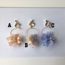 Flower earring 1枚目の画像