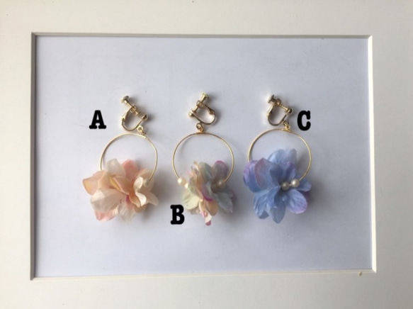 Flower earring 1枚目の画像