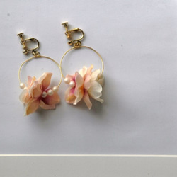 Flower earring 2枚目の画像