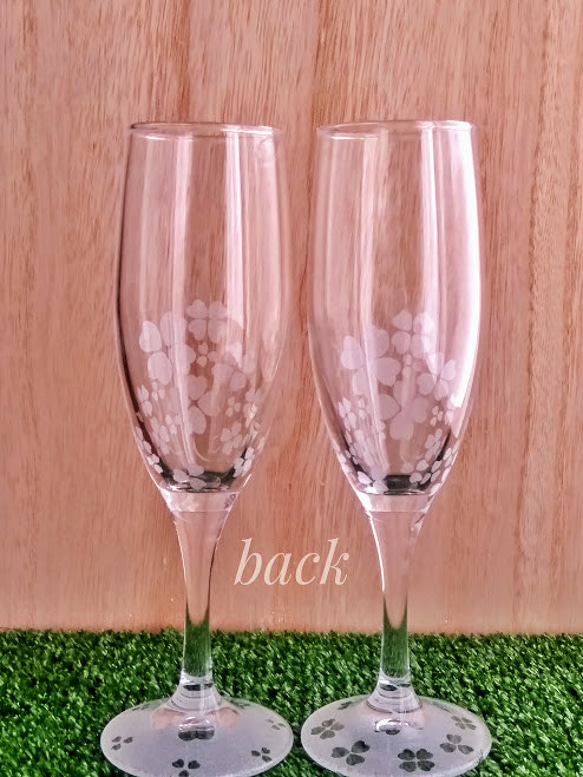 Clover design with name☘Champagne pair glass(お名前入りクローバシャンパンペ 5枚目の画像