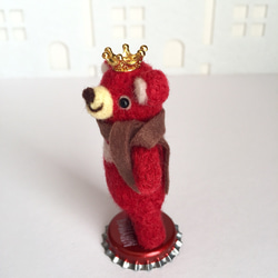 王冠 クマ『kumawn・red /クマウン・レッド』羊毛フェルト もふもふ 可愛い 3枚目の画像
