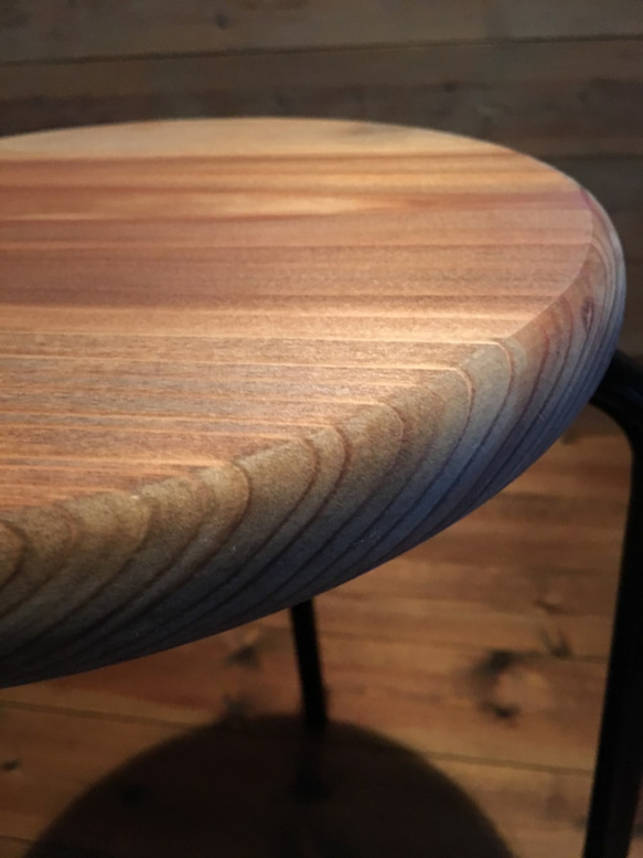 木製スツール（ミディアムウォールナット色） 2枚目の画像