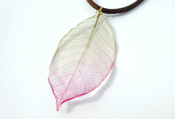 Olive Green ＆ Wine Led Gradation Leaf Pendant 1枚目の画像