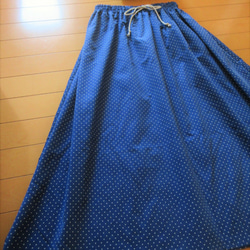 ブルーのドットがかわいい☆コーデュロイのスカート☆フリーサイズ 4枚目の画像
