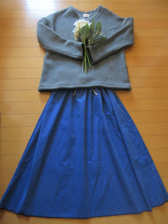 ブルーのドットがかわいい☆コーデュロイのスカート☆フリーサイズ 7枚目の画像