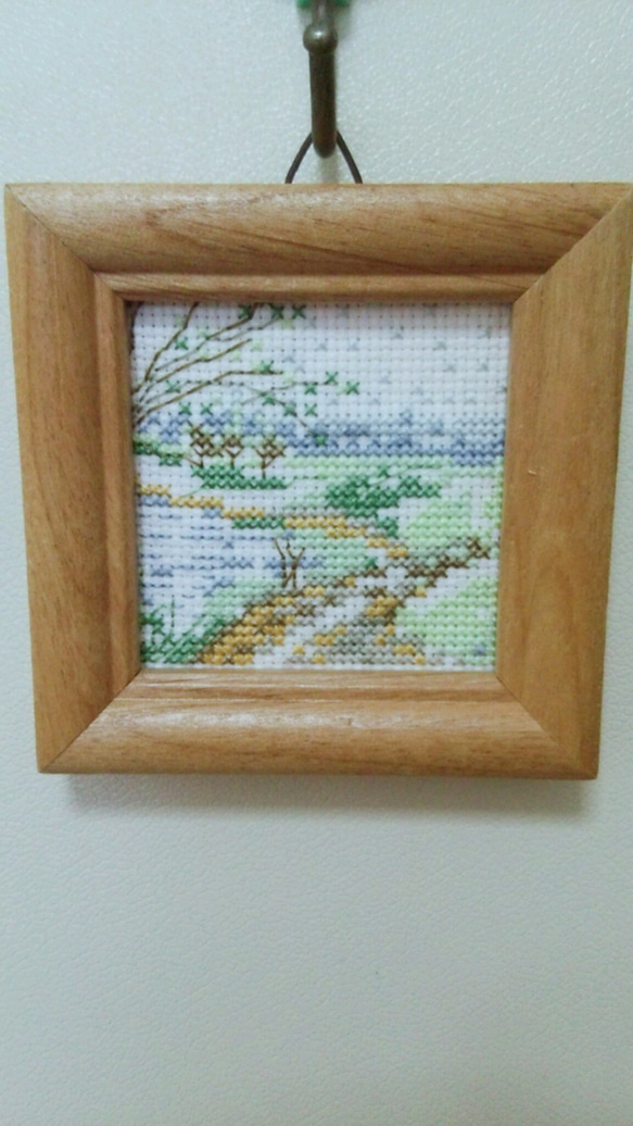 クロスステッチ　ミニシリーズ　風景(冬)　・刺繍・ 1枚目の画像