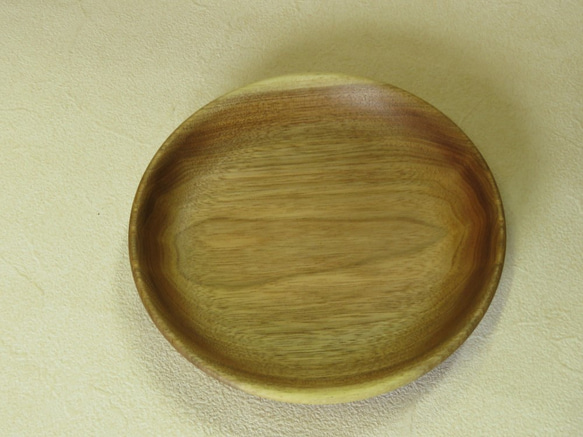 北海道産クルミのお皿 4枚目の画像