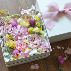 ミモザ ×ローズのFlower Box 結婚祝い　贈呈品 2枚目の画像