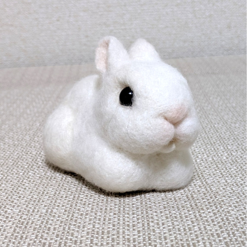 SWAROVSKI スワロフスキー Swarovski お座り ウサギ 905777