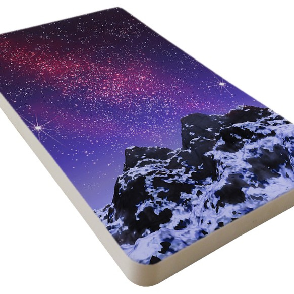 【モバイルバッテリー】雪山の上の済んだ夜空　for iPhone&Android 3枚目の画像