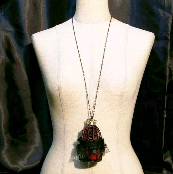 dark rose cage necklace A 3枚目の画像