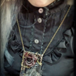 dark rose father necklace 3枚目の画像