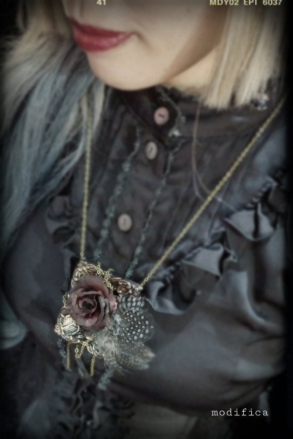 dark rose father necklace 3枚目の画像