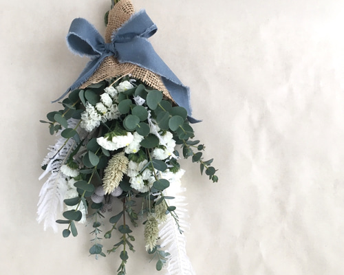 1.ユーカリスワッグ 動画レッスン ユーカリスワッグ〈ハーフムーン〉 | フラワーショップ