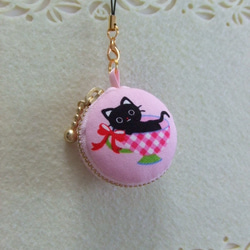 黒猫★ピンク系2/マカロンコインケース4cm(マカロンポーチ)ストラップ付 4枚目の画像